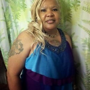 Meet your Posher, Chrystal